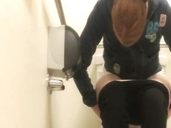 Girl cleaning shabved pussy after pee