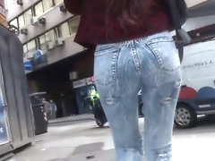 Nice ass in torn jeans