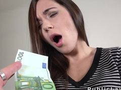 After flashing on the streets Euro babe fucking