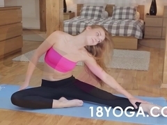 BF rips teen gf Alexis Crystal yoga pants to fuck her hard