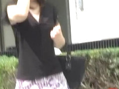 Walking like a model with no panties on sharking video