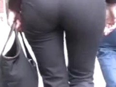 Candid Ass in Jeans 01 (+slow motion)