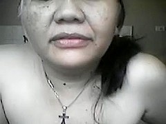 OLDER FILIPINA aged LYLA G SHOWS OFF HER STRIPPED BODY ON LIVECAM!