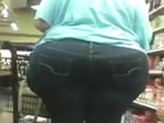 The BEST BIG WIDE CANDID PEAR ASS EVER FILMED