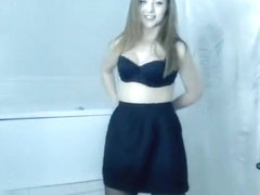 Annasexycat dancing and undressing